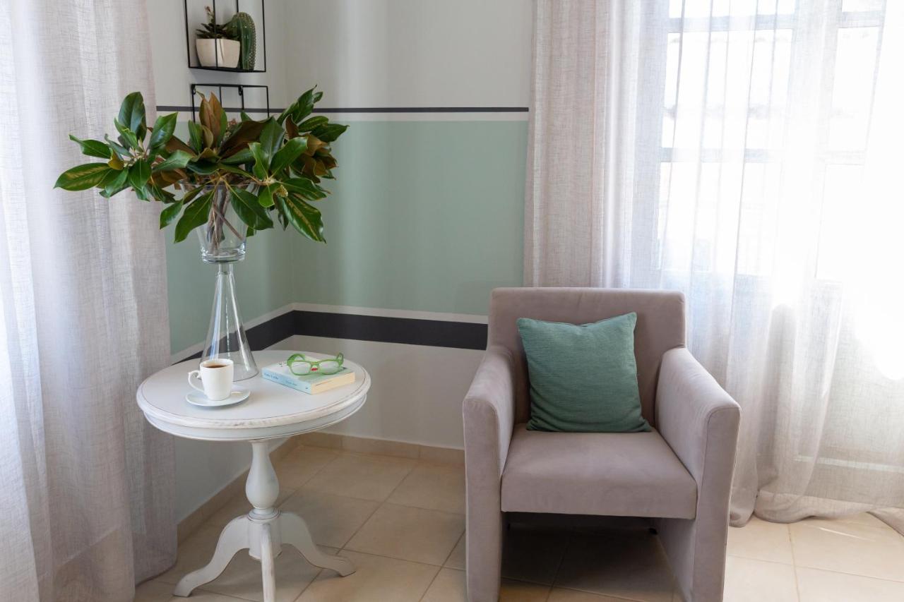 Magnolia - Apartment In Kalamata Exterior photo